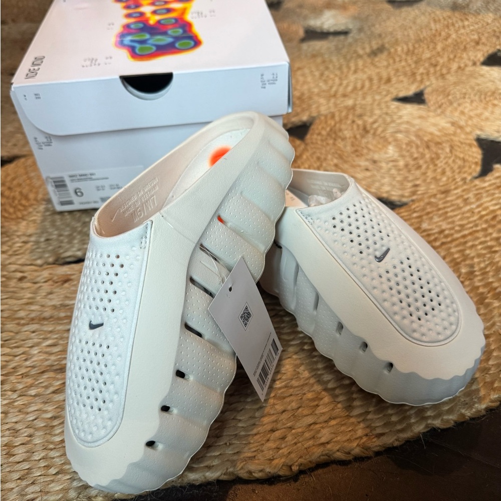 Nike Women's Mind 001 Slides Slip-On Clog Mules